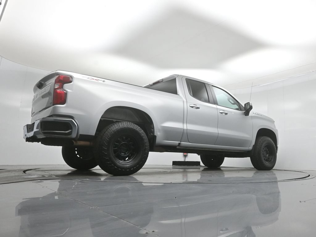 Used 2020 Chevrolet Silverado 1500 LT w/ Trailering Package AWD/4WD image 41