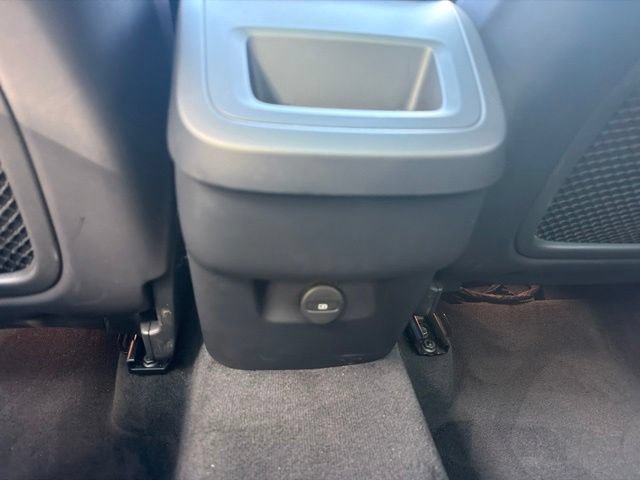 Used 2025 Volvo XC60 B5 Plus AWD/4WD image 36