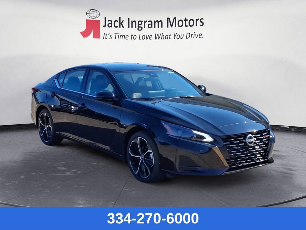 New 2025 Nissan Altima 2.5 SR image 7