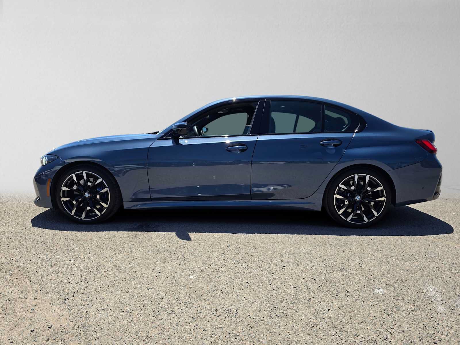 Used 2025 BMW M340i w/ Parking Assistance Package RWD image 6
