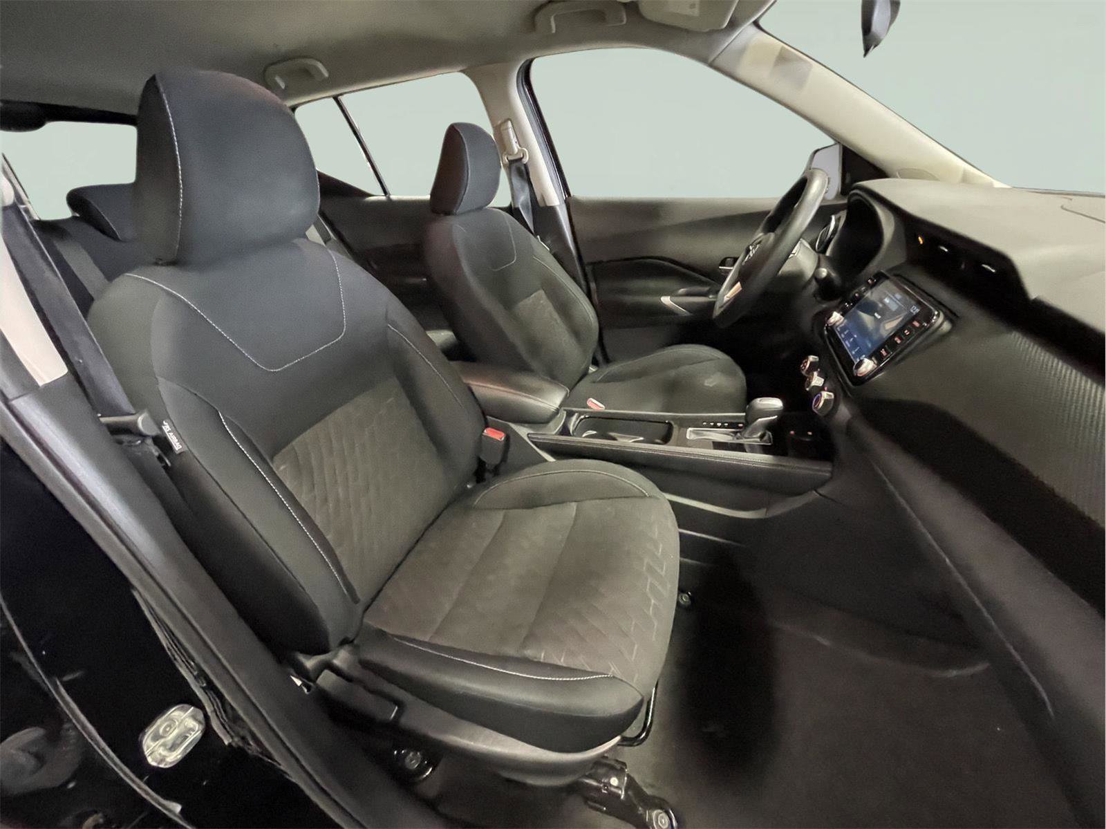 Used 2023 Nissan Kicks SV image 20