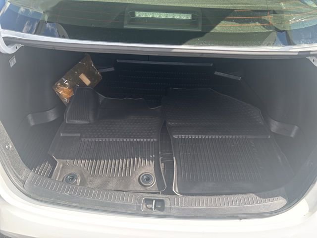 Used 2022 Toyota Corolla LE image 27