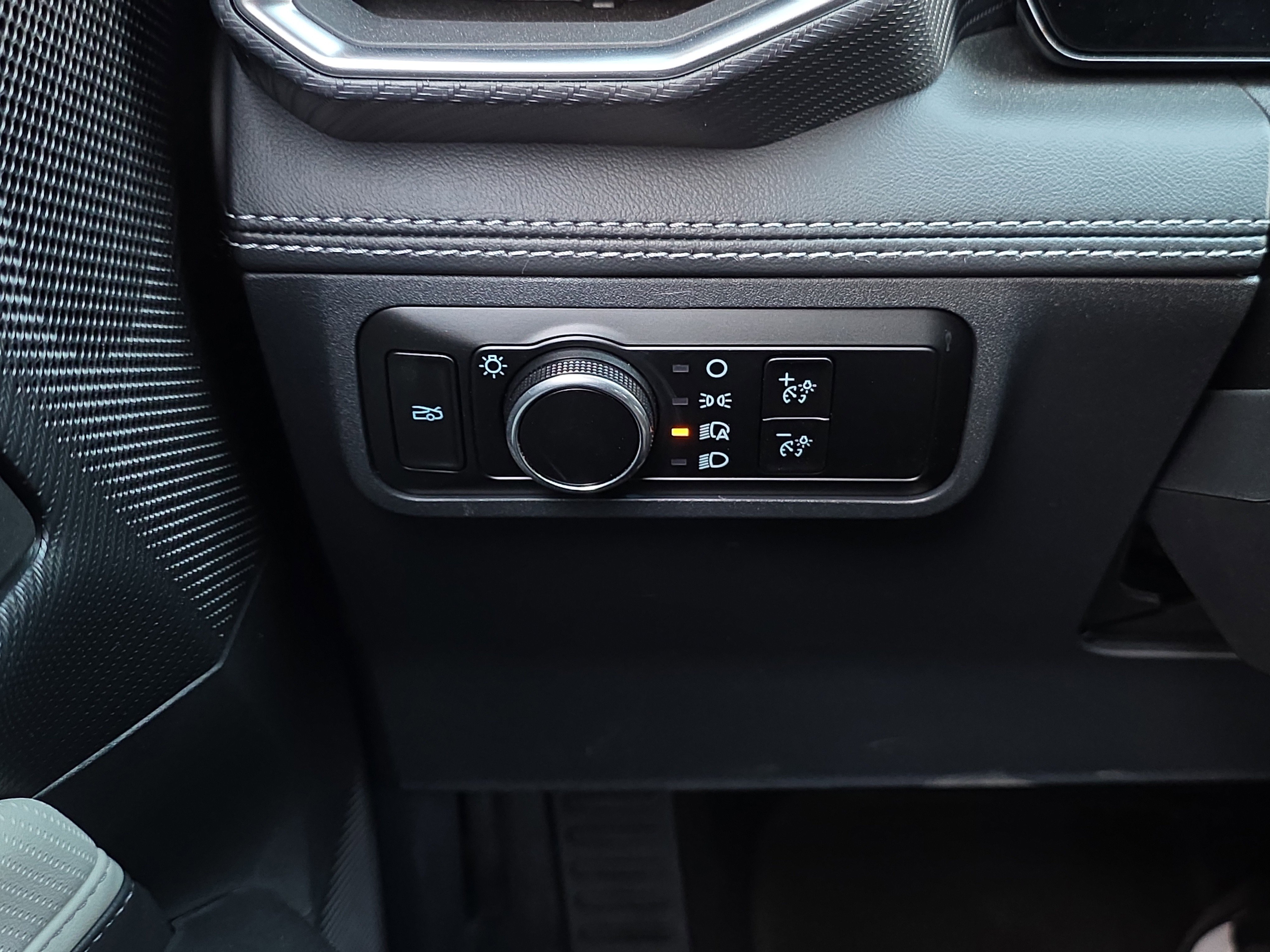 Used 2024 Ford Mustang GT Premium image 26