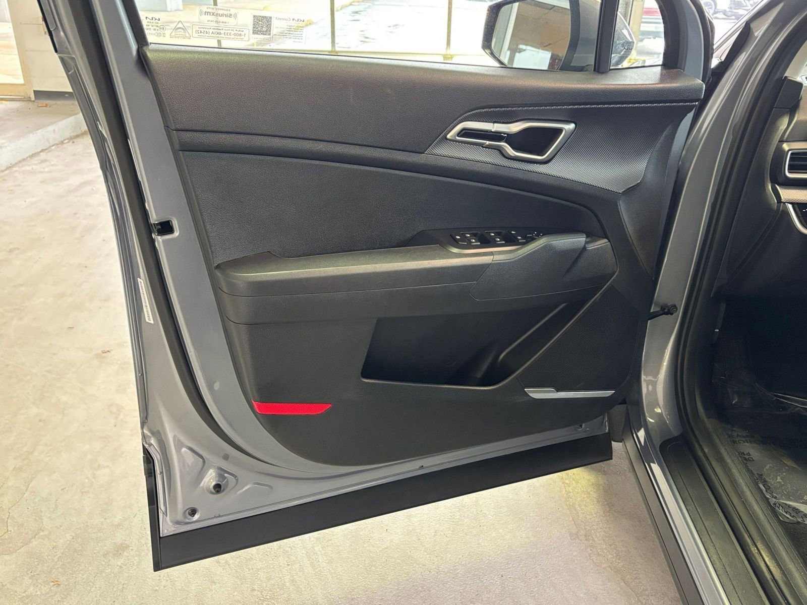 Used 2025 Kia Sportage LX image 25