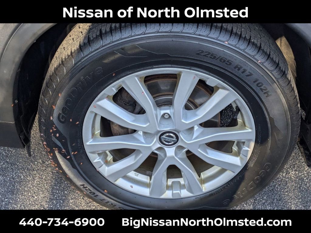 Used 2017 Nissan Rogue SV AWD/4WD image 30