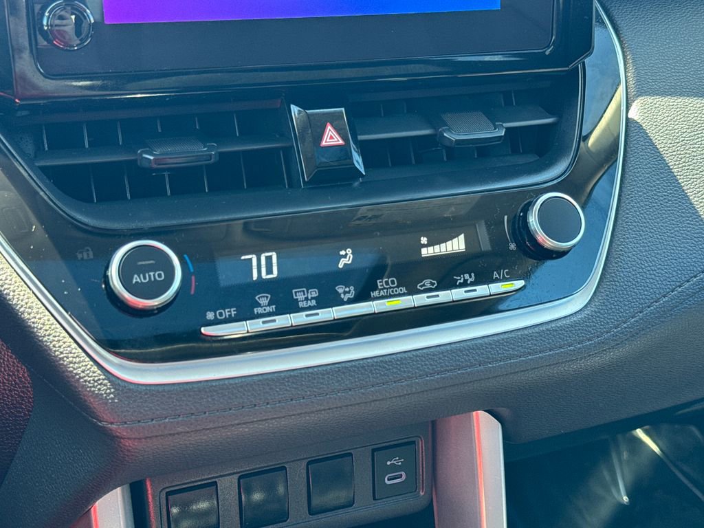 Used 2024 Toyota Corolla Cross LE w/ Moonroof Package AWD/4WD image 25