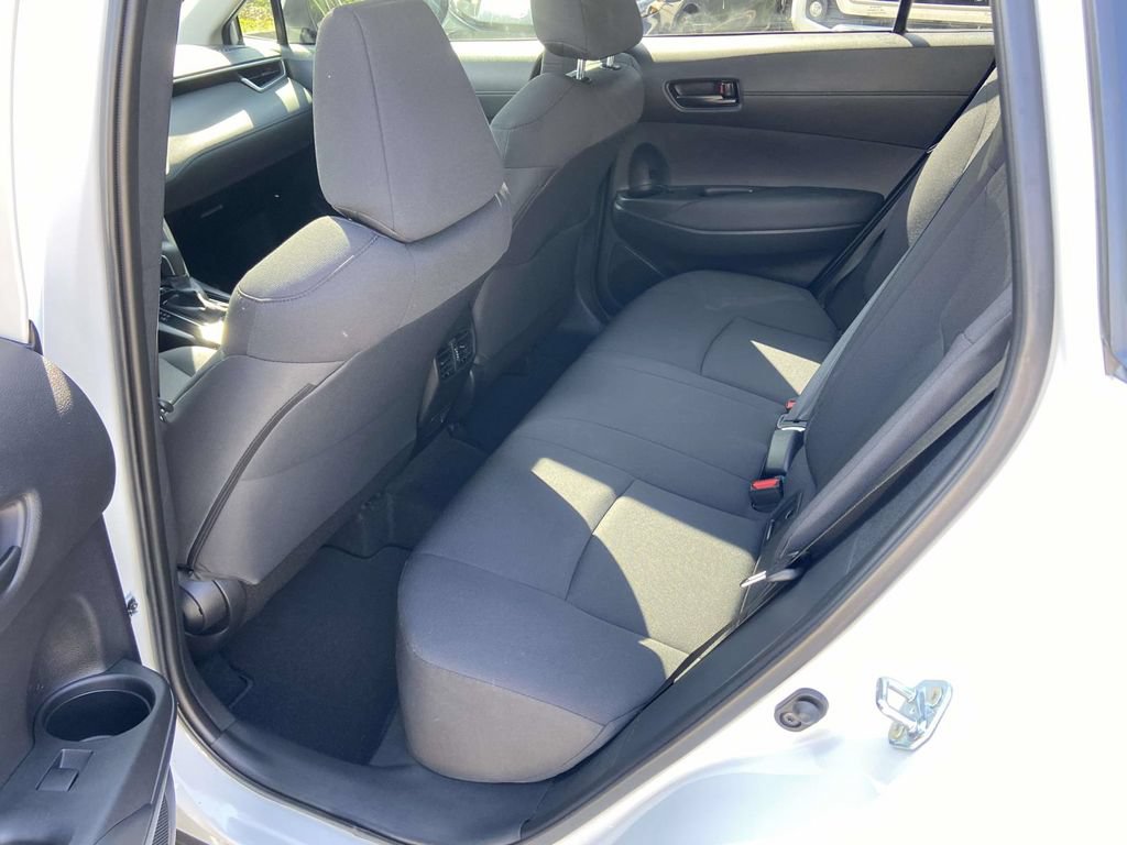 Used 2024 Toyota Corolla Cross LE w/ Moonroof Package FWD image 16