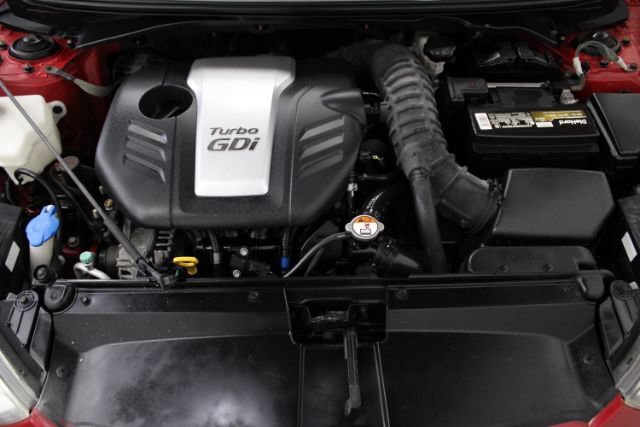 Used 2013 Hyundai Veloster Turbo FWD image 24
