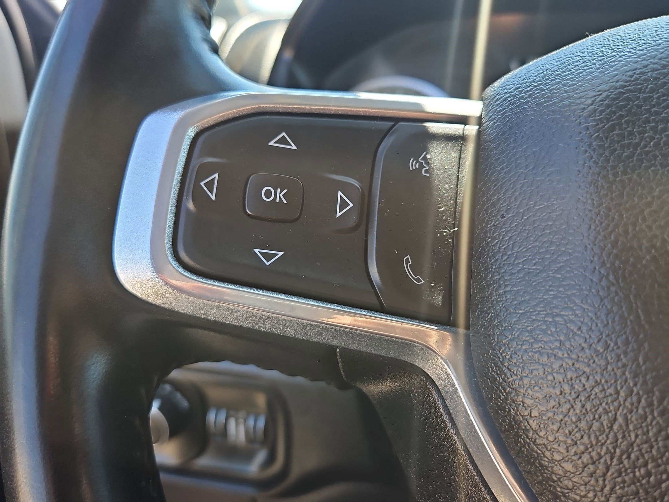 Used 2024 RAM 2500 Laramie image 17