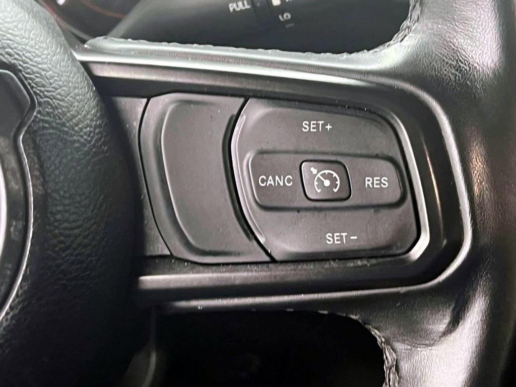 Certified 2022 Jeep Gladiator Sport image 16