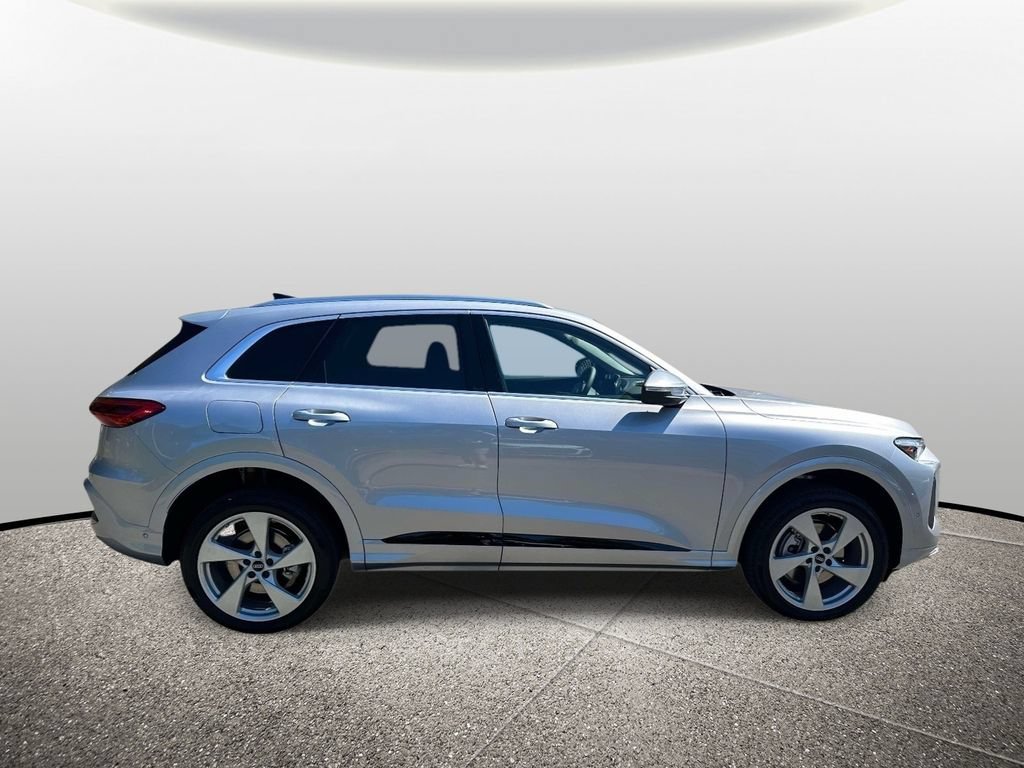 New 2026 Audi Q5 Premium Plus AWD/4WD image 32