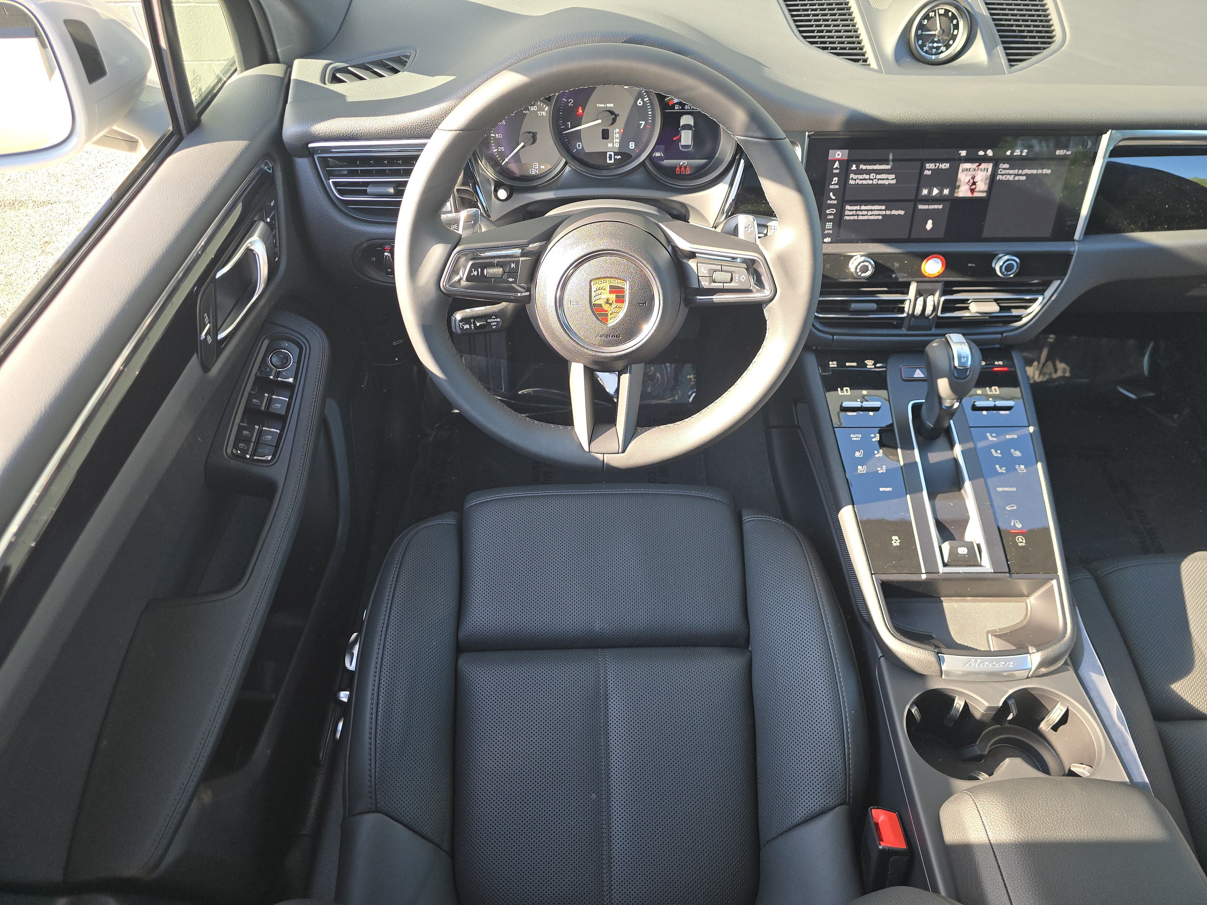 New 2026 Porsche Macan AWD/4WD image 24