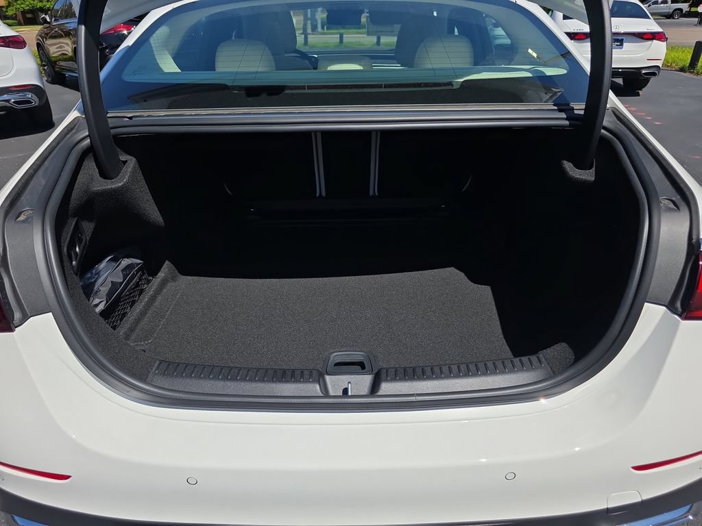 New 2026 Mercedes-Benz E 450 4MATIC Sedan image 14