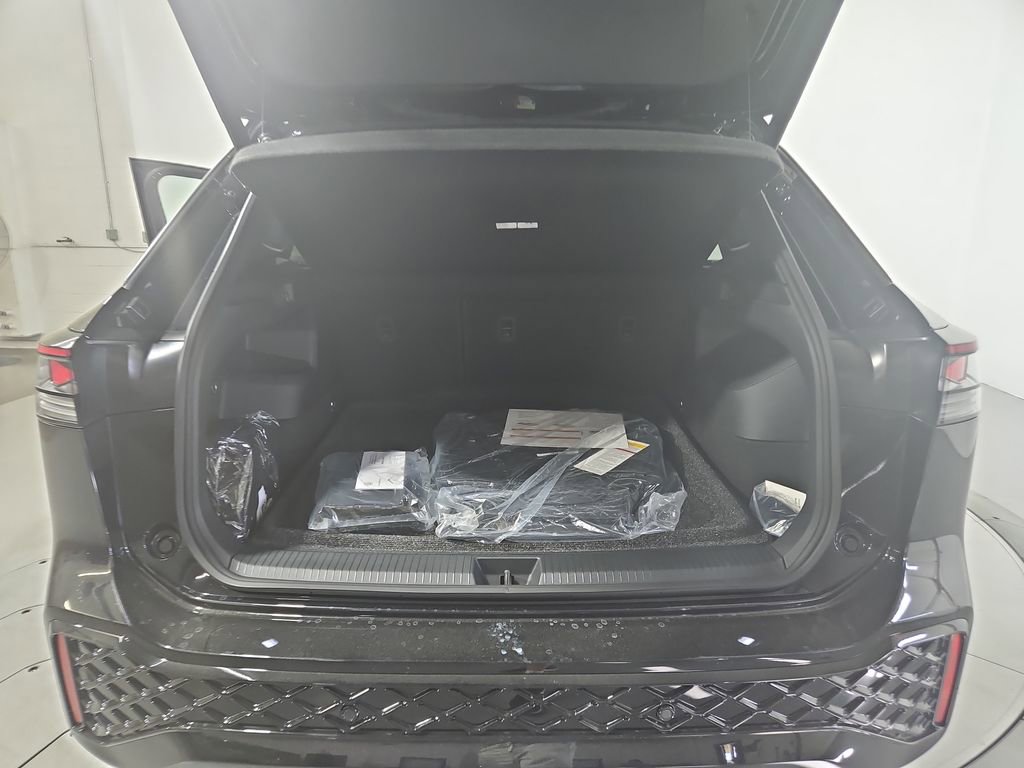 New 2026 Volkswagen Tiguan SEL R-Line image 21