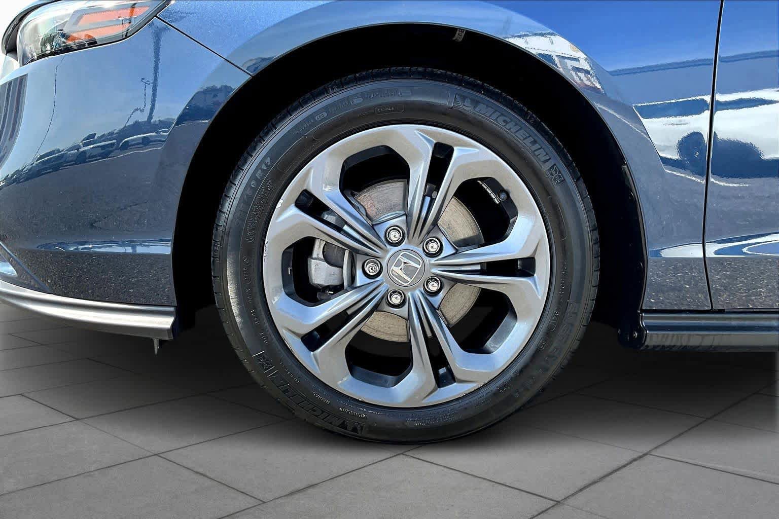 Used 2023 Honda Accord EX image 10