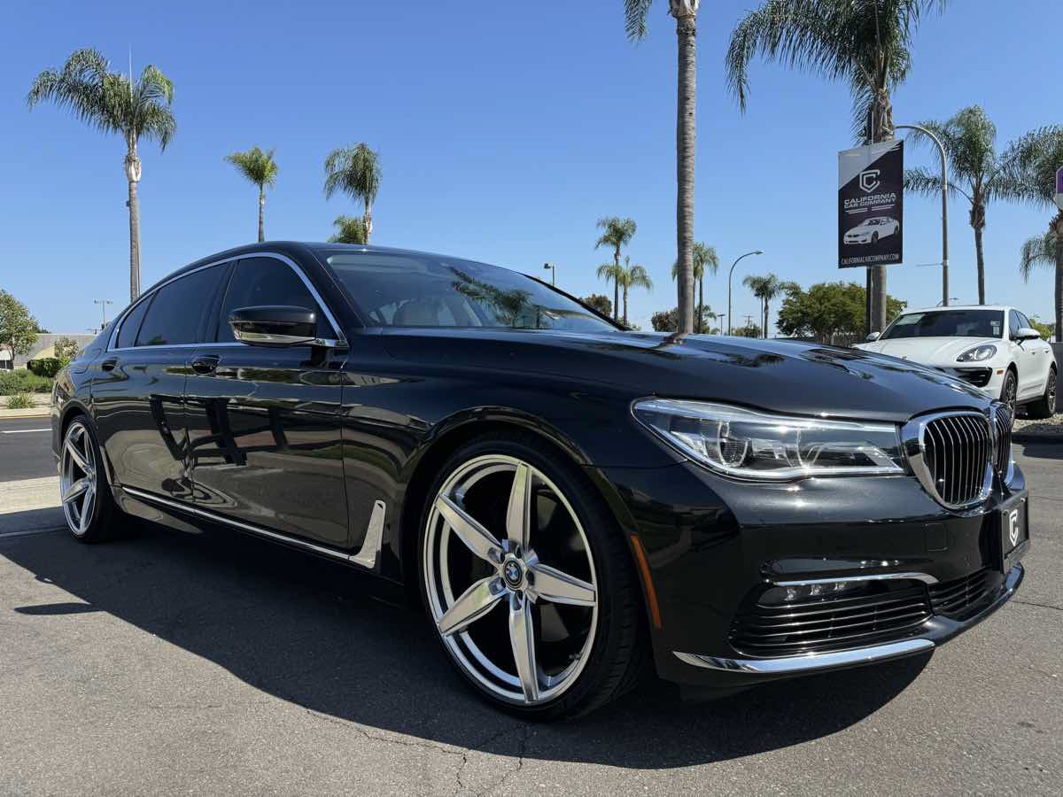 Used 2018 BMW 750i xDrive AWD/4WD image 9
