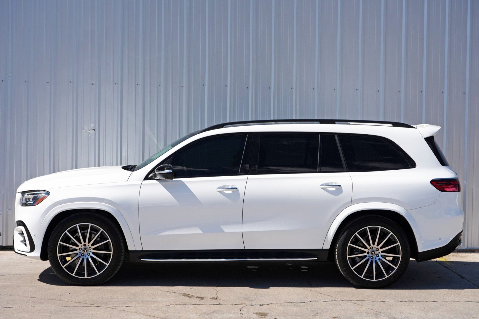 Used 2024 Mercedes-Benz GLS 580 4MATIC image 60