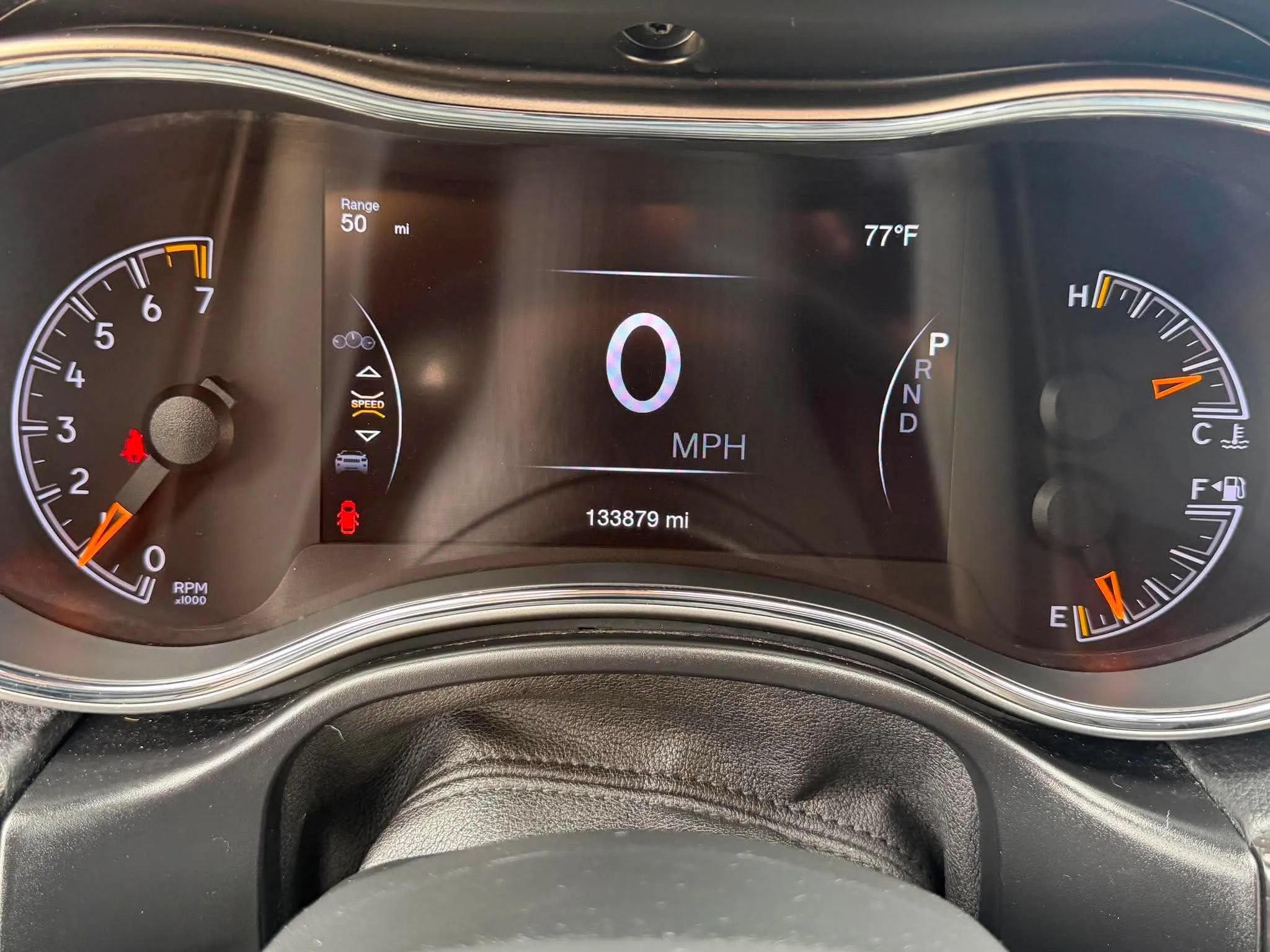 Used 2018 Jeep Grand Cherokee Altitude RWD image 10