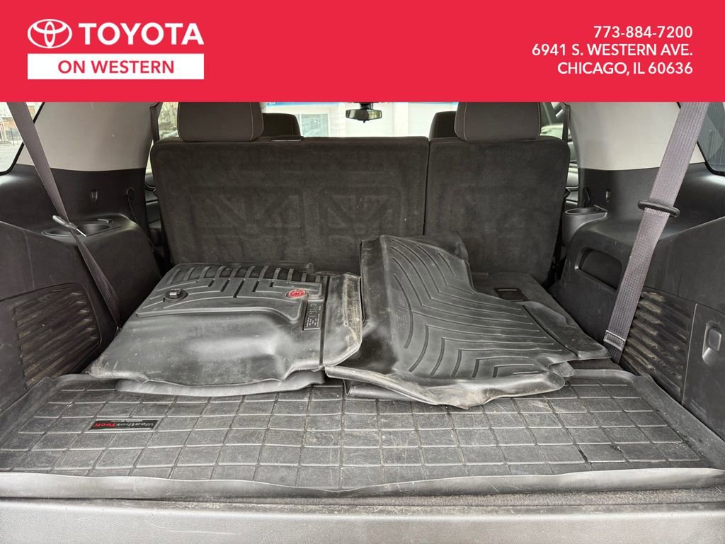 Used 2016 GMC Yukon SLE image 27