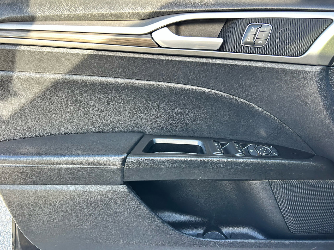 Used 2019 Ford Fusion SEL image 8
