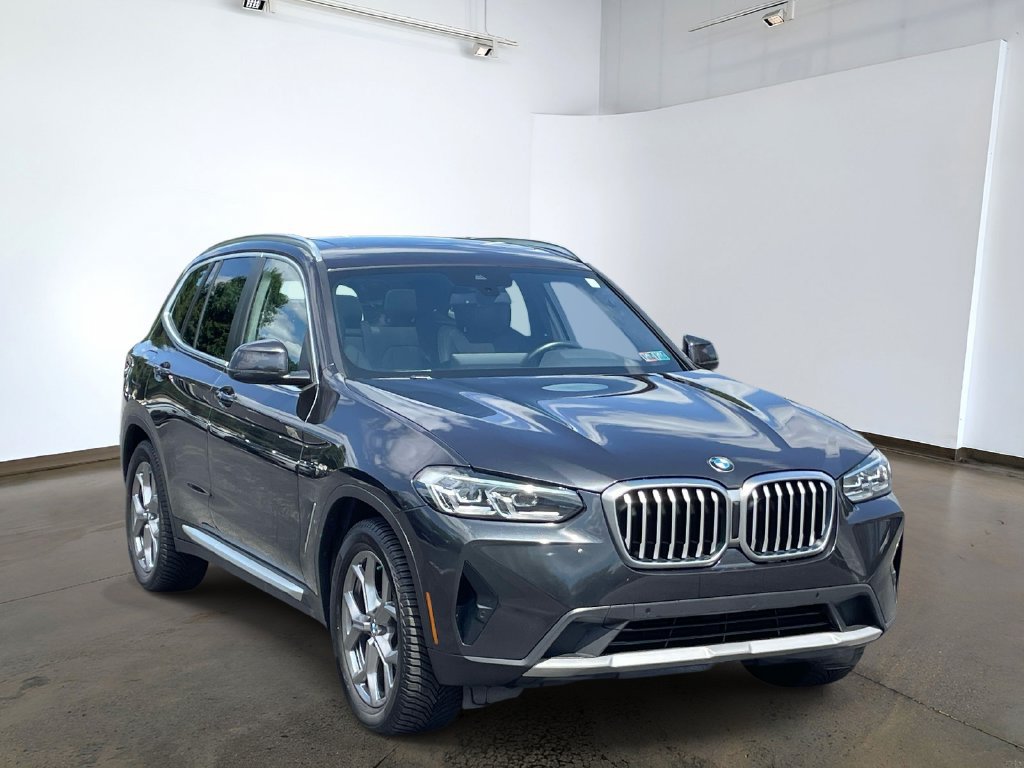 Used 2022 BMW X3 xDrive30i w/ Premium Package 2 (ZPA) AWD/4WD image 3