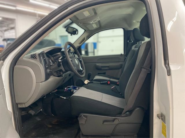 Used 2007 Chevrolet Silverado 3500 W/T w/ Snow Plow Prep Package image 10