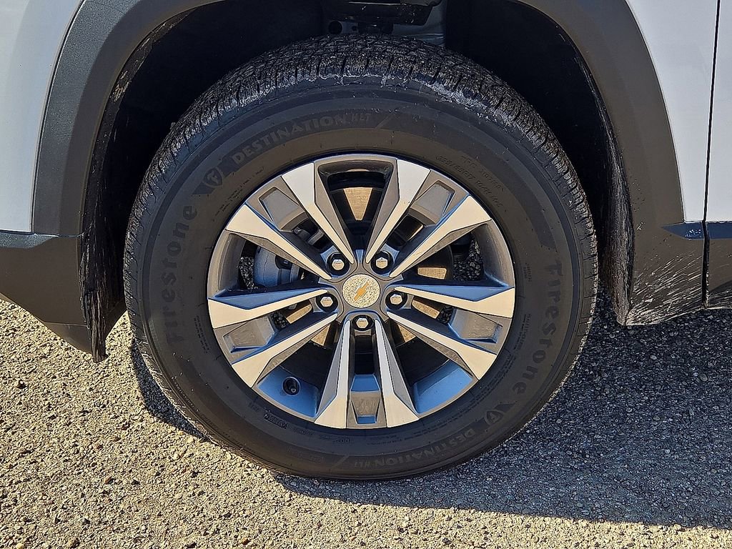 Used 2026 Chevrolet Equinox LT image 10