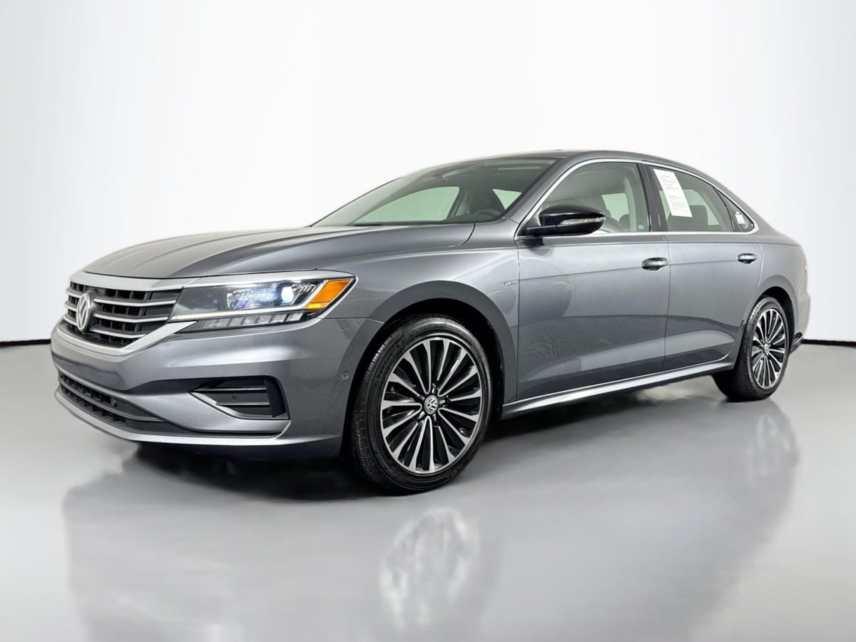 Used 2022 Volkswagen Passat 2.0T FWD image 46