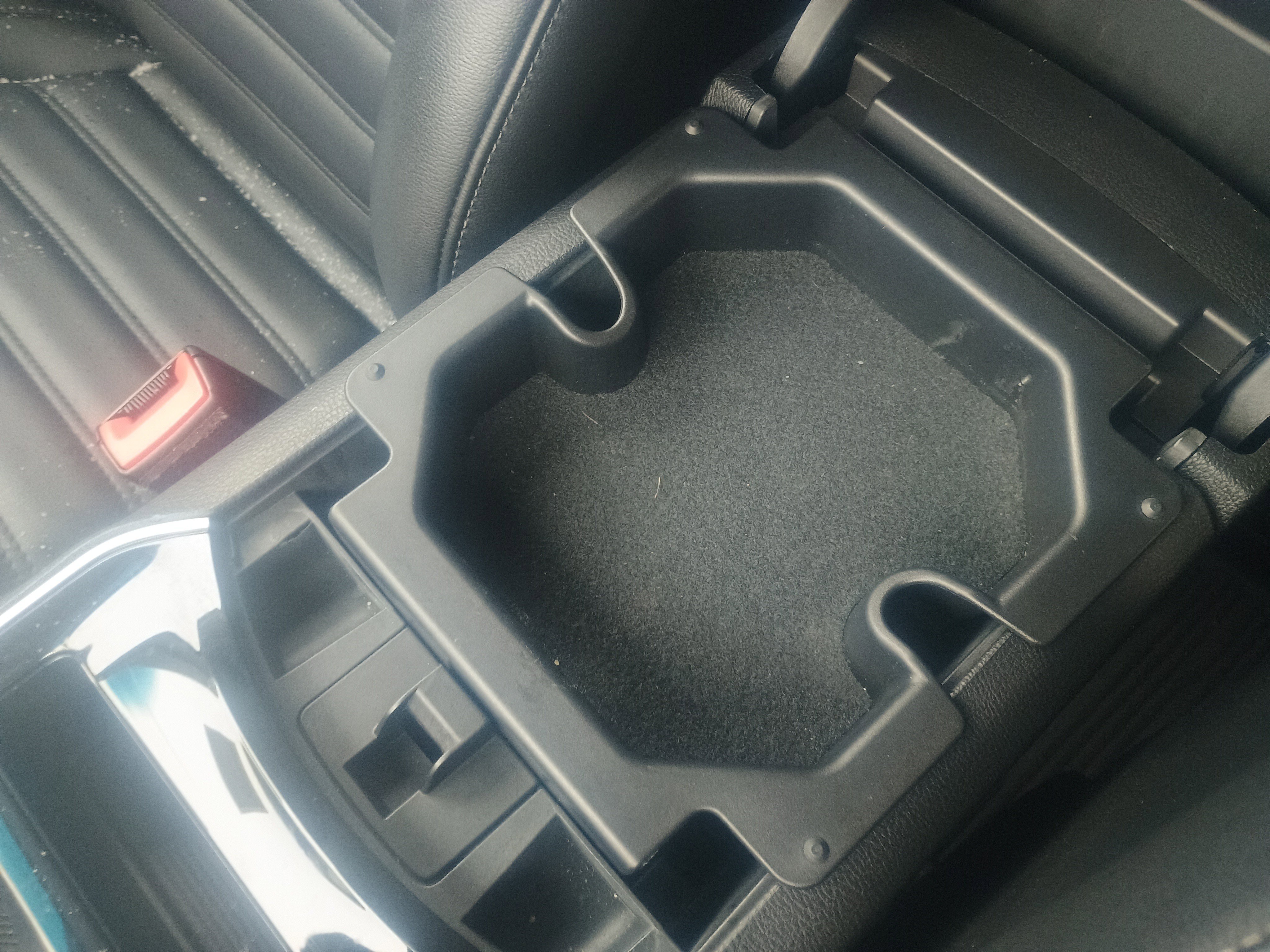 Certified 2020 Ford Edge SEL w/ Convenience Package image 30