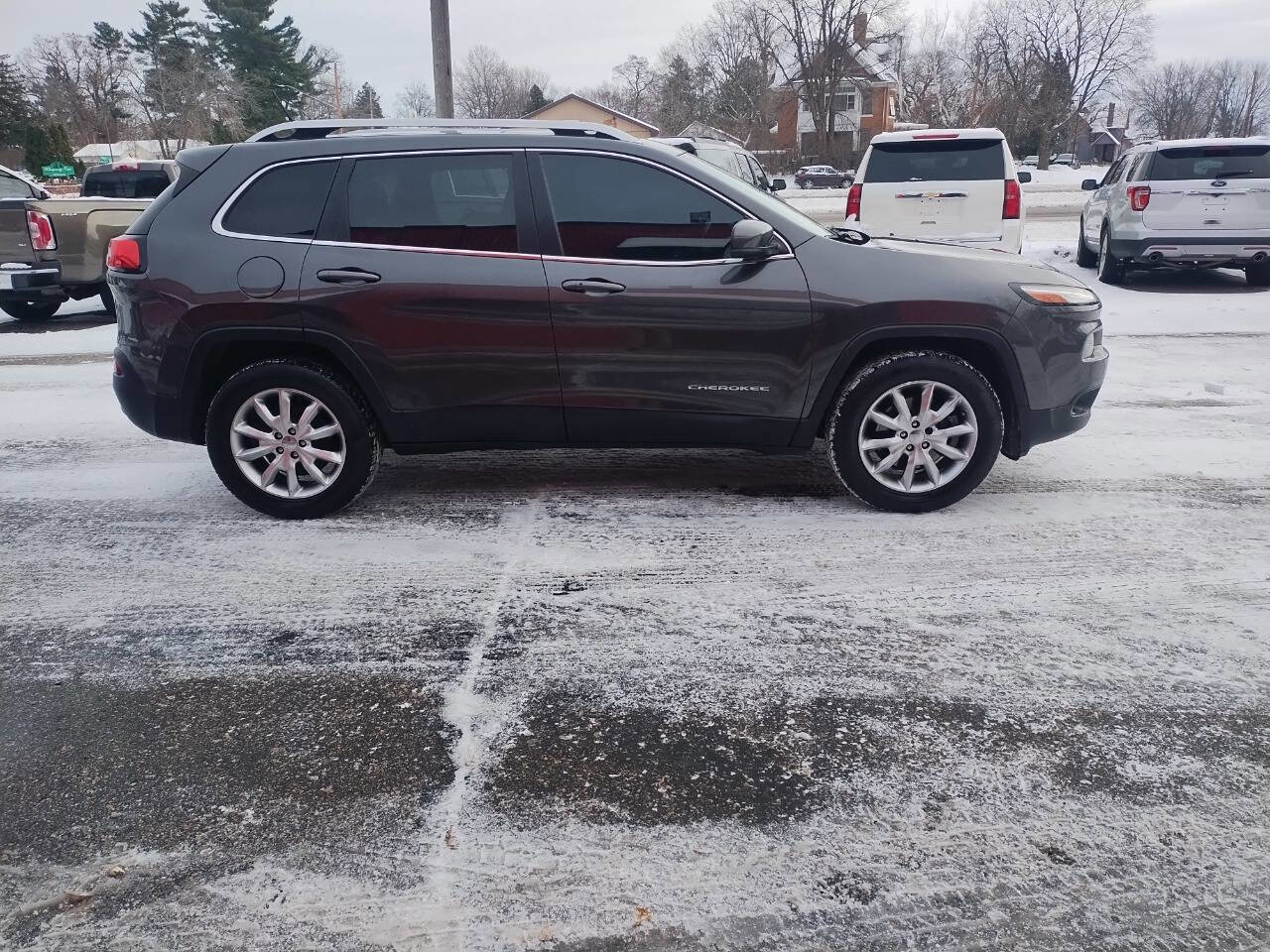 Used 2014 Jeep Cherokee Limited image 24