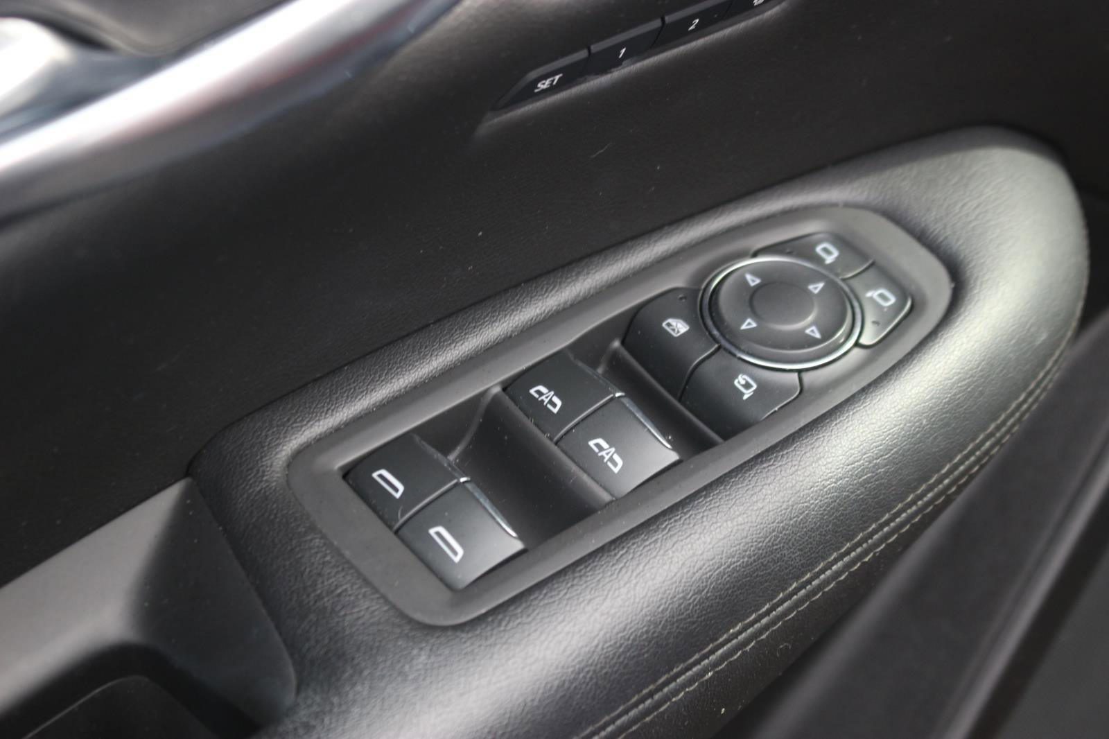 Used 2019 Cadillac XT5 Luxury image 16