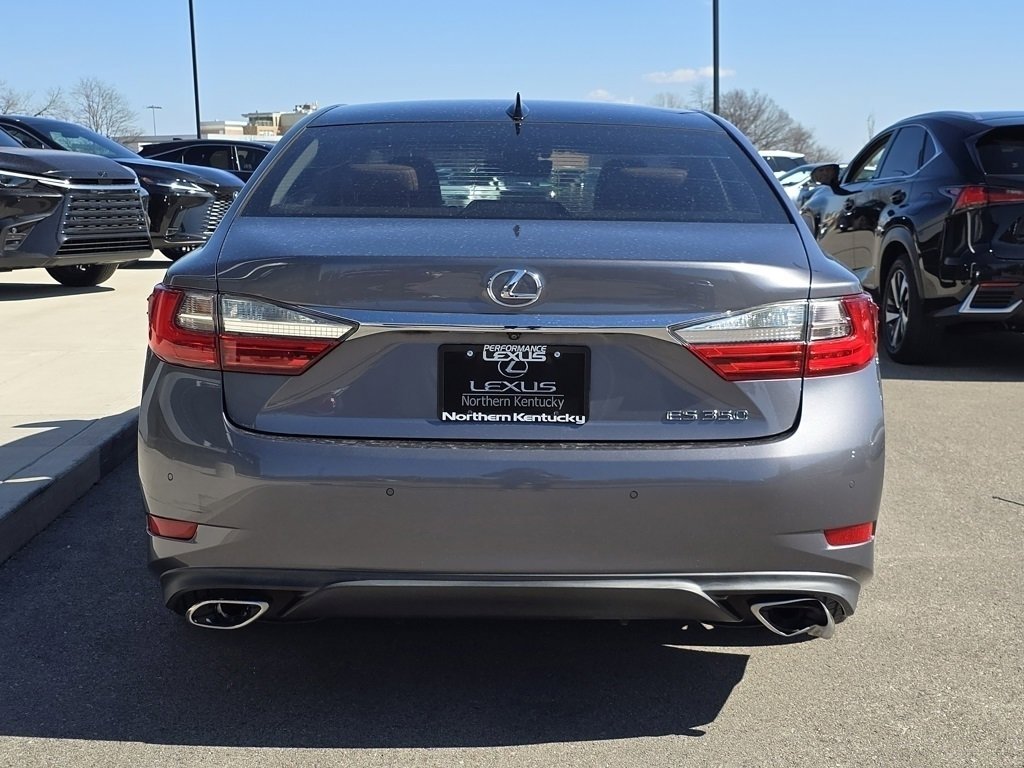 Used 2016 Lexus ES 350 w/ Ultra Luxury Package image 24