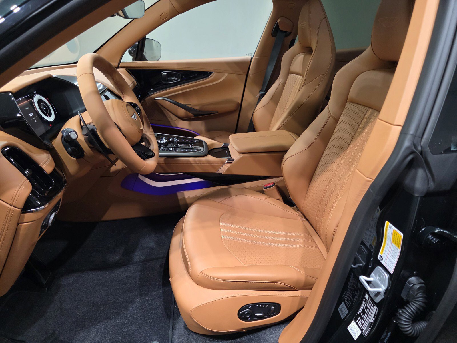 New 2026 Aston Martin DBX 707 AWD/4WD image 17