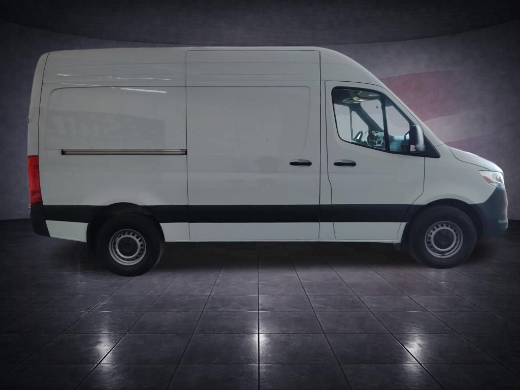 Used 2025 Mercedes-Benz Sprinter 2500 image 6