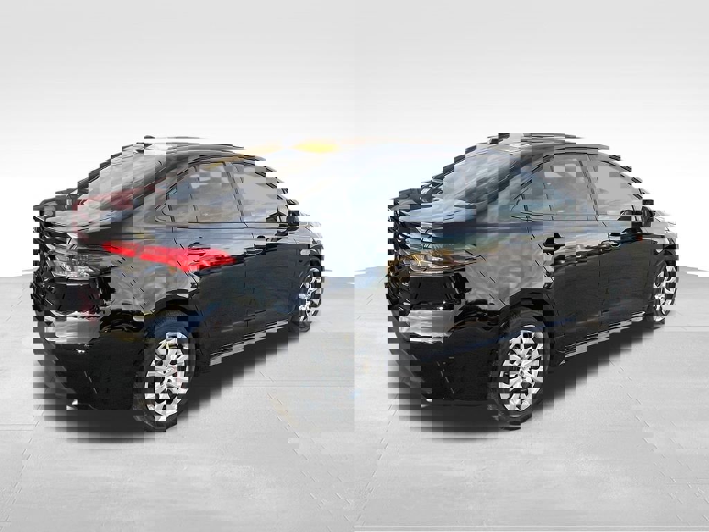 Used 2024 Toyota Corolla LE image 7