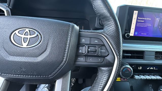 Used 2024 Toyota Tacoma SR5 AWD/4WD image 20