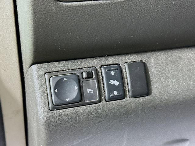 Used 2011 Nissan Pathfinder Silver w/ Protection Pkg image 12