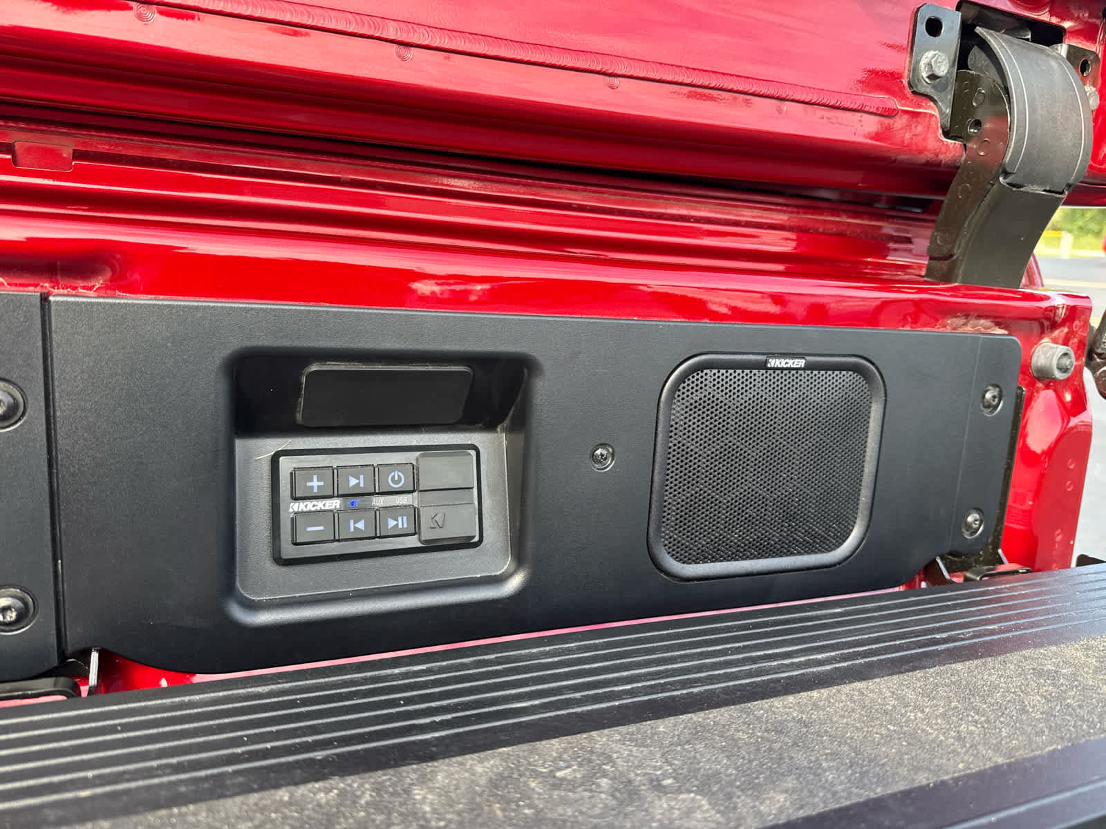 Used 2026 GMC Sierra 2500 AT4X w/ LPO, Black Badging Package AWD/4WD image 19