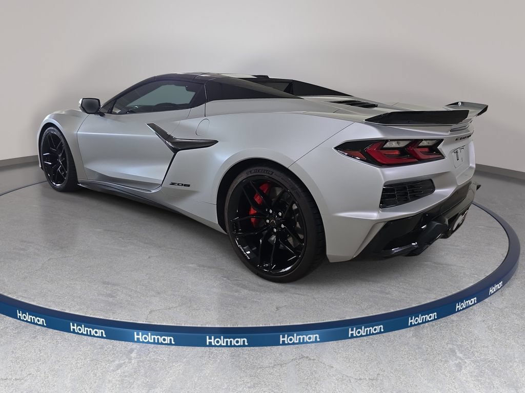 Used 2026 Chevrolet Corvette Z06 RWD image 9