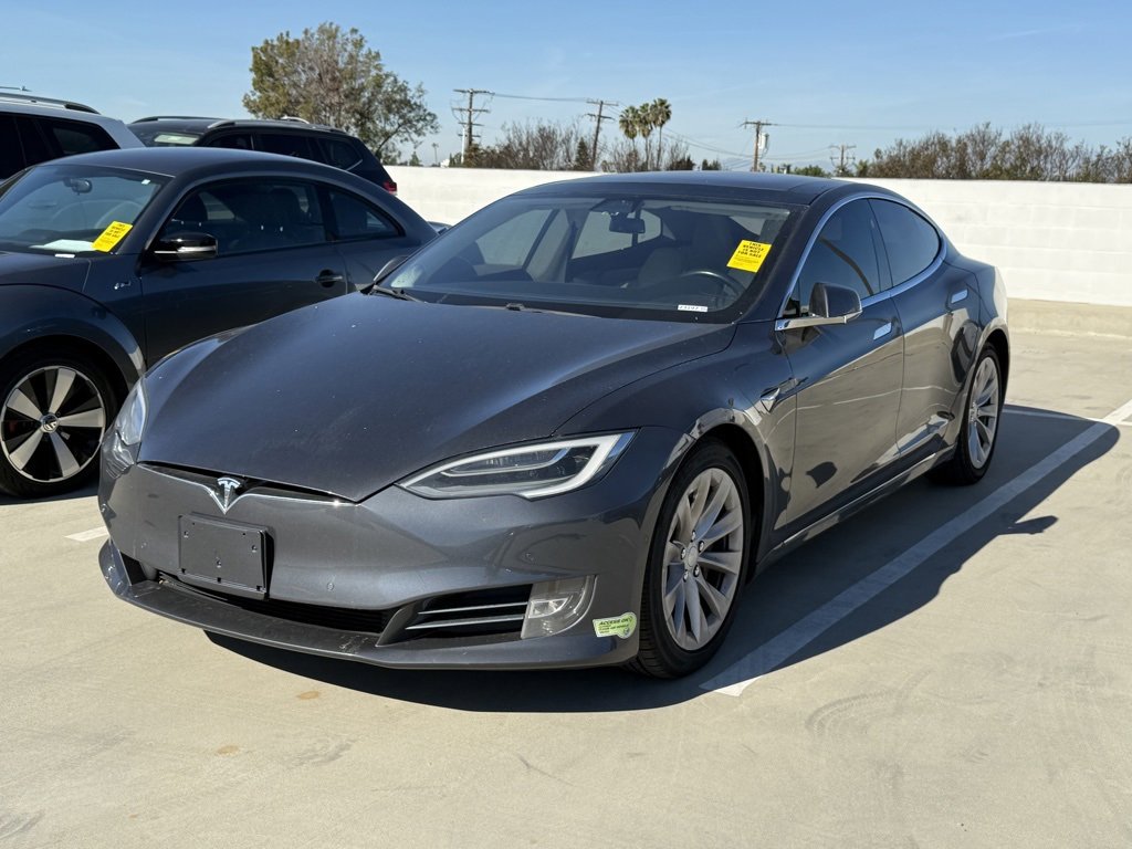 Used 2017 Tesla Model S AWD image 2