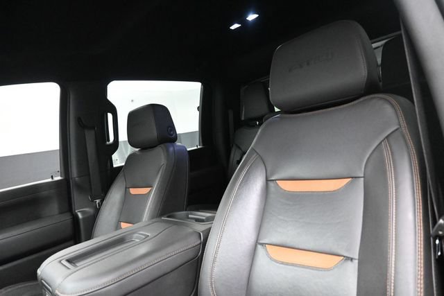 Used 2022 GMC Sierra 2500 AT4 w/ AT4 Preferred Package AWD/4WD image 11