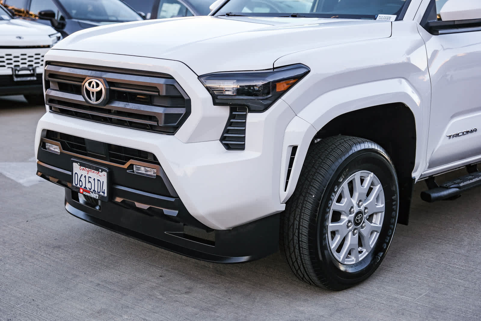 Certified 2024 Toyota Tacoma SR5 AWD/4WD image 11