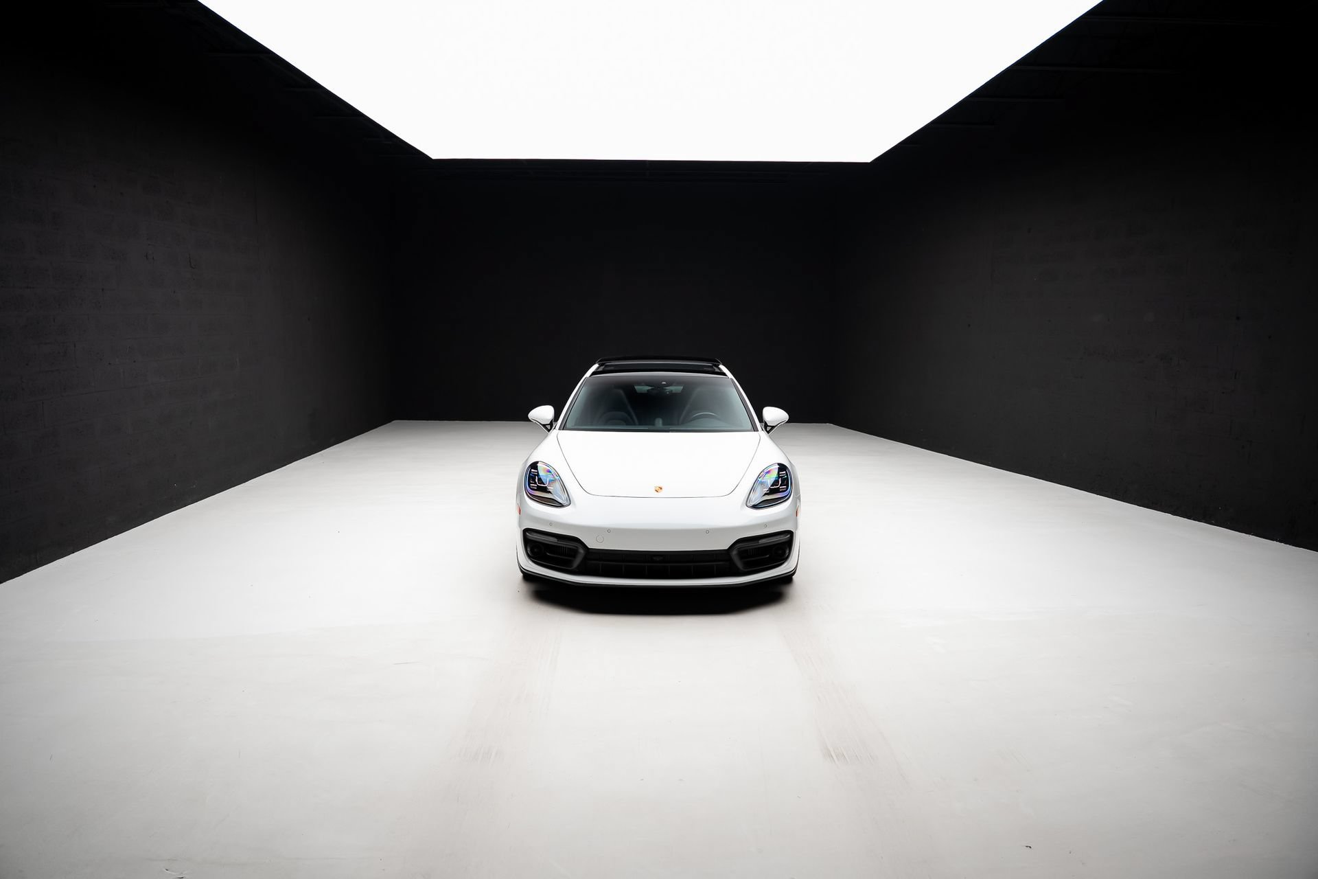 Used 2023 Porsche Panamera 4 AWD/4WD image 88