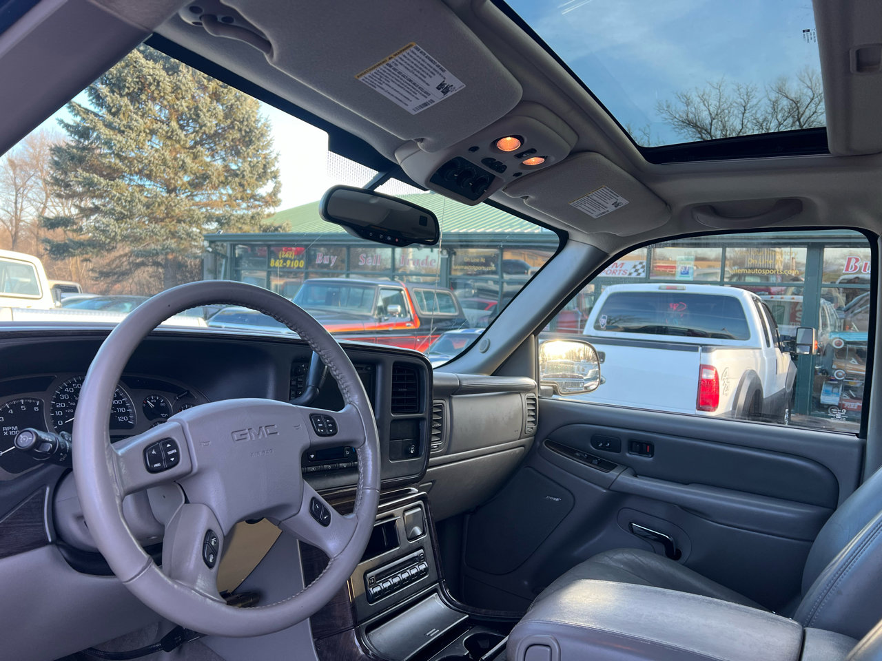 Used 2006 GMC Yukon XL Denali image 7