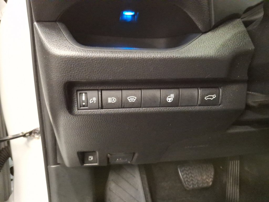 Used 2023 Toyota RAV4 XSE w/ XSE Grade Weather Package AWD/4WD image 20
