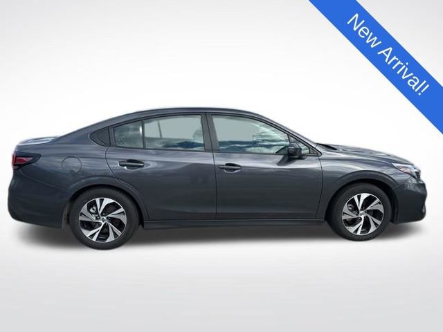Used 2025 Subaru Legacy Premium image 8
