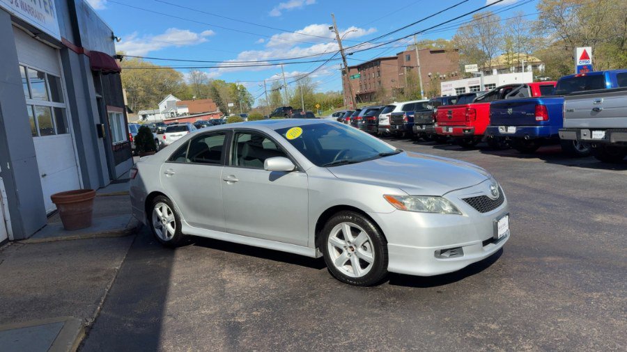 Used 2009 Toyota Camry SE FWD image 4