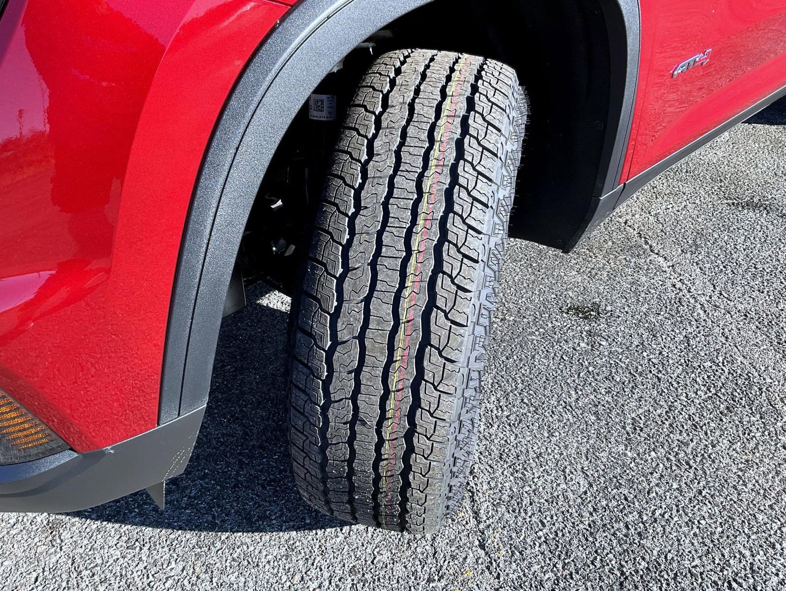 New 2026 GMC Acadia AT4 w/ Luxury Package image 24