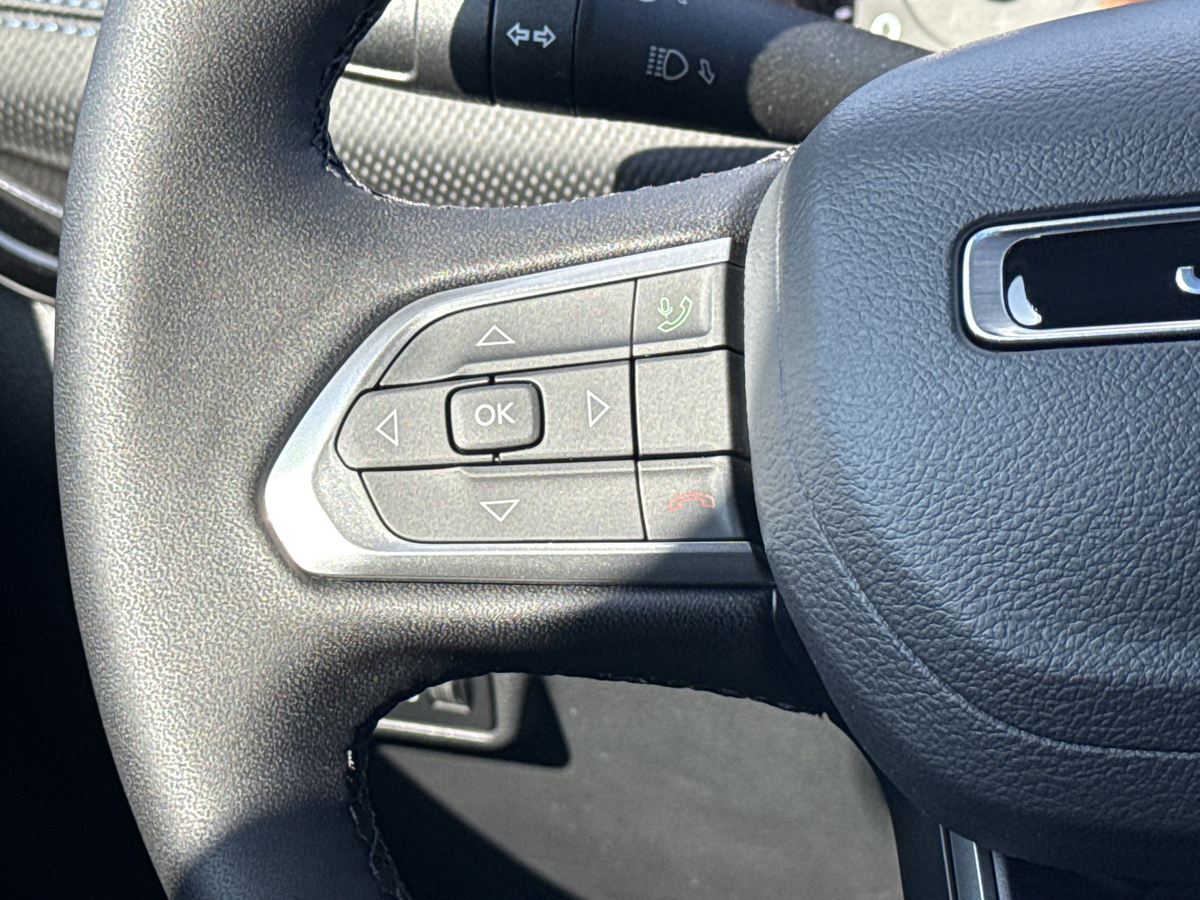 New 2026 Jeep Compass Latitude image 17