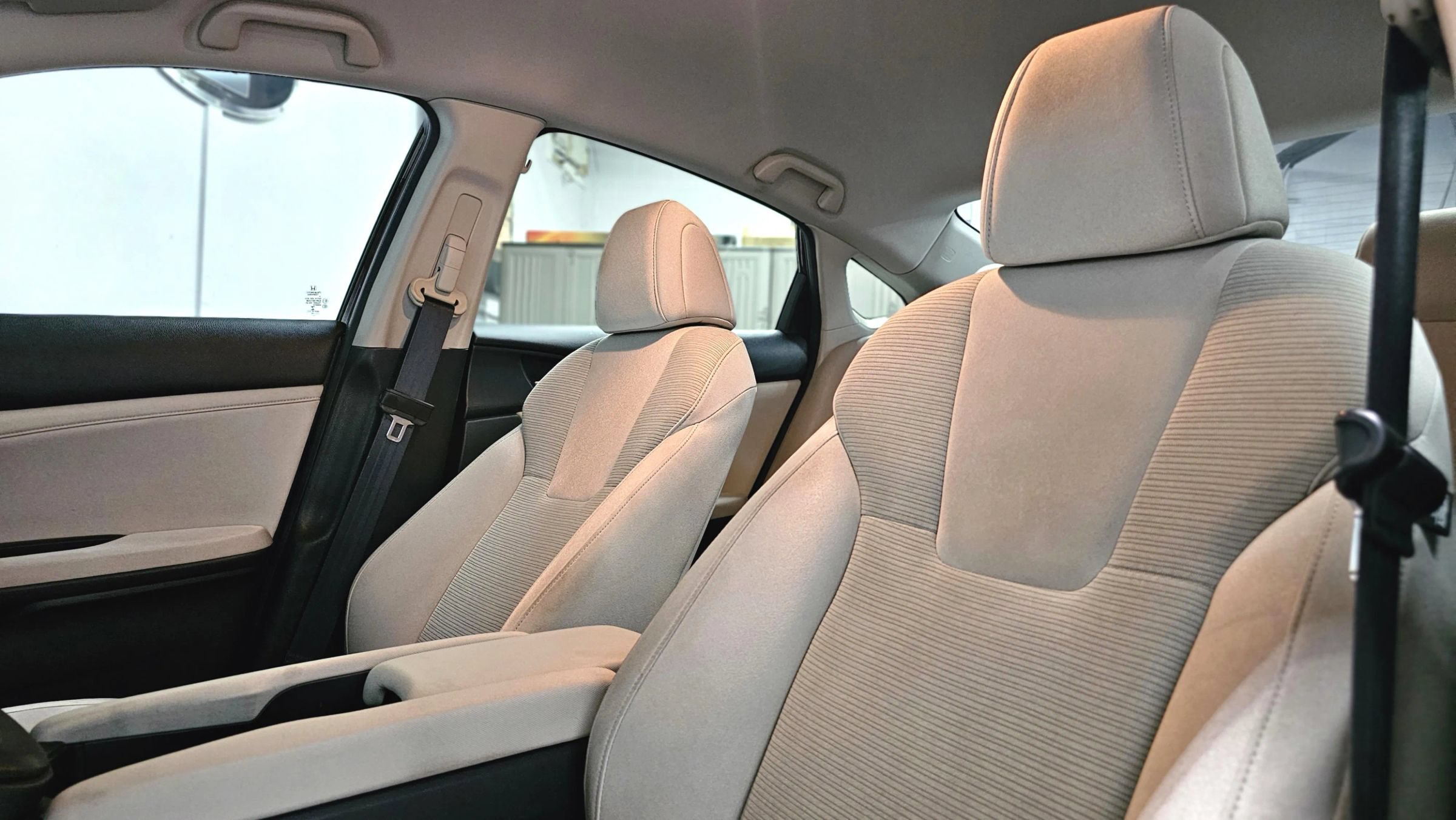 Used 2019 Honda Insight EX image 10